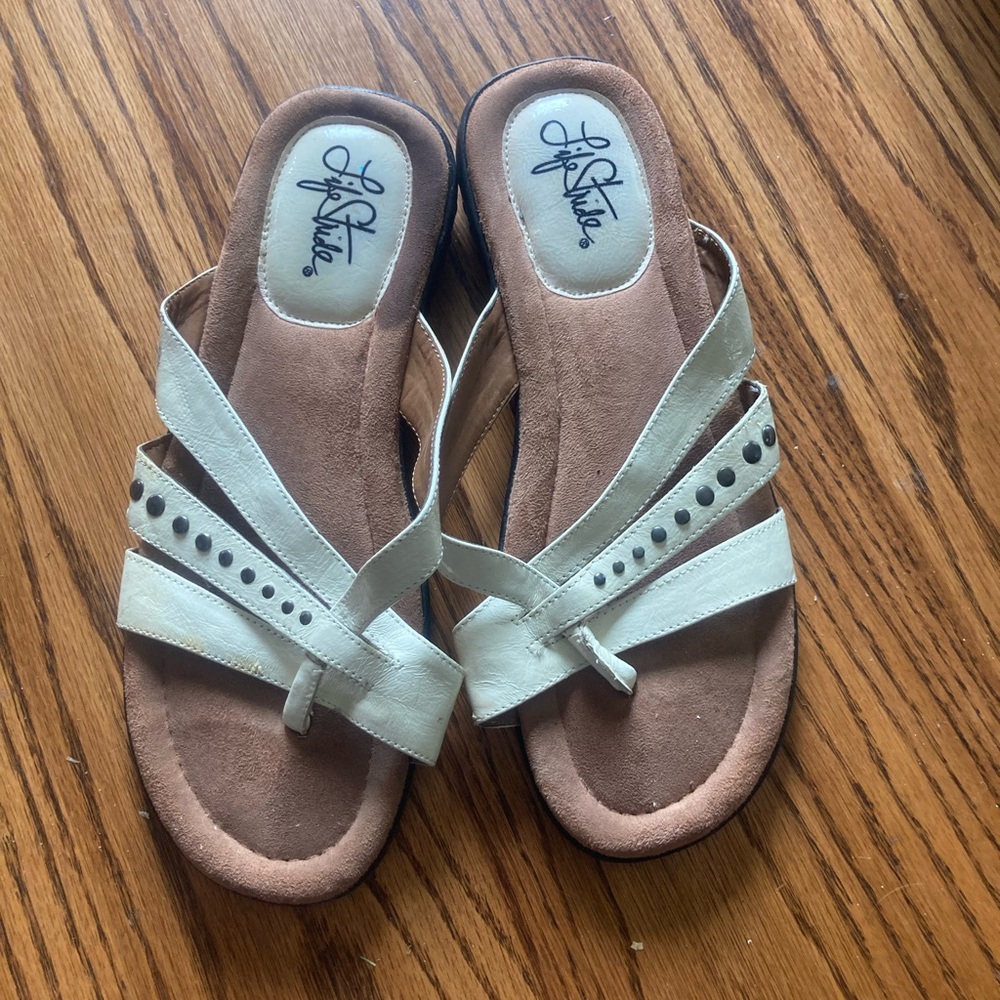 Women’s sz9 life stride sandals NWOT